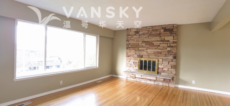 260520220124_Living room.jpg